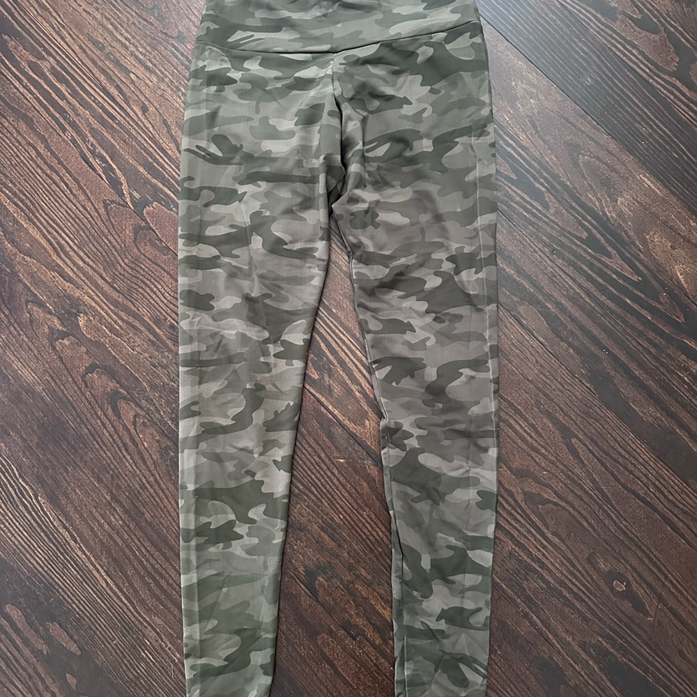 Onzie Green Camouflage Leggings Modern Digital Style
